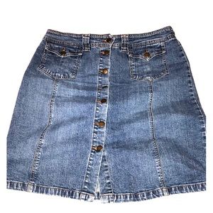 💙Blue Jean Button Front Skirt 🌈
